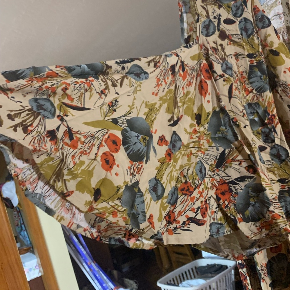 Tunic - Picture 2 of 5